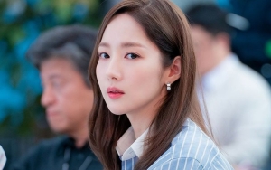 Super Mahal, Ini Harga Sejumlah Outfit Park Min Young di 'Forecasting Love and Weather'