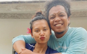 Indah Permatasari Kunjungi Rumah Ortu, Ibunda Tetap Tak Restui Arie Kriting?