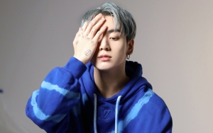 Suka Pakai Baju Longgar, Selera Busana Jungkook BTS Jadi Perbincangan