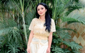 Gambar Wallpaper HP Krisdayanti Bikin Netizen Makin Kepo Wajahnya Anak Aurel Hermansyah