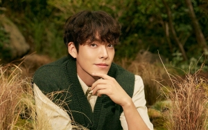 Kim Woo Bin Sebut Karakternya di 'Our Blues' Paling Mirip Dirinya