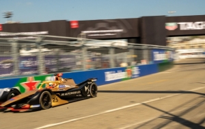 Kontraktor Ngebut 24 Jam Bangun Lintasan Sirkuit Formula E Jakarta, Lampaui Target?