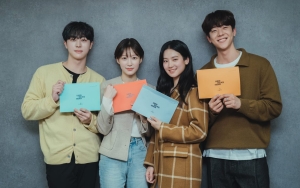 Drama Chae Jong Hyeop-Park Ju Hyun 'The Speed Going to You 493km' Rilis Poster, Bikin Penasaran!