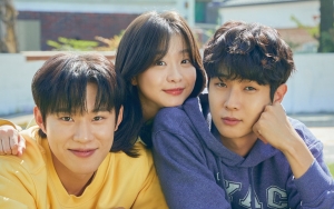 Kim Sung Cheol Setuju Bintangi 'Our Beloved Summer' Karena Choi Woo Shik & Kim Da Mi