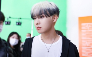 Warga Ukraina Berlindung di Depan Billboard J-Hope BTS Bikin Nyesek