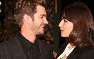 Andrew Garfield Debut Red Carpet Bareng Alyssa Miller Sang Kekasih Di SAG Awards 2022