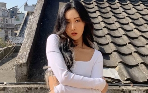 Sikap Ramah Hwasa MAMAMOO Banjir Pujian di Sela Persiapkan Hadiri Paris Fashion Week 2022