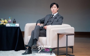 Alami Sindrom COVID-19, Kim Jae Wook Ungkap Alasan Setuju Bintangi 'Crazy Love'