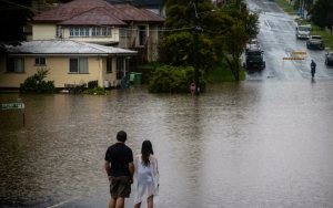 Australia Alami Banjir Terparah Hingga Warga Mengungsi di Atap Rumah, Ini Penyebabnya!