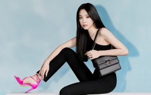 Na Eun A Pink Pakai Kostum Super Ketat, Lekuk Tubuh Bebas Lemak Curi Fokus