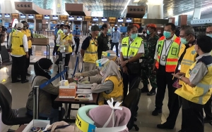 Pesawat Yang Mengevakuasi 83 WNI Di Ukraina Tiba di Bandara Soekarno Hatta