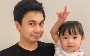 Kembaran Bareng Anak, Raditya Dika Banyak Dipuji Netter