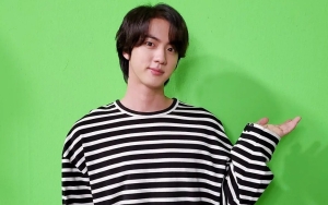 Jin BTS Tebar Pesona Tajir Bak CEO Muda, Caption Postingan Bikin 'Emosi'