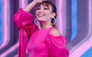 Ayu Dewi Bongkar Sifat Asli Dian Sastro
