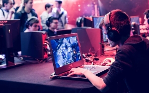 Perkuat Ekosistem E-Sport Indonesia, Sandiaga Uno Bakal Fasilitasi Pelatihan Atlet