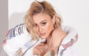Diwawancara Grammy, Agnez Mo Antusias Kenalkan Nasi Padang Pada Dunia