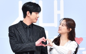 Reaksi Ahn Hyo Seop Lihat Ciumannya Dengan Kim Sejeong di 'Business Proposal' Bikin Gemas