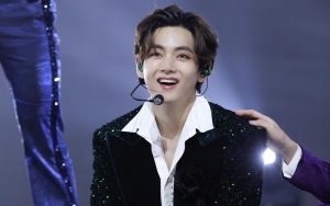 V BTS Tanpa Sadar Bocorkan Setlist Konser 'PERMISSION TO DANCE ON STAGE' Seoul