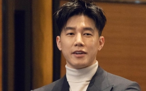 Kim Moo Yeol Gugup Bintangi 'Juvenile Justice' Bareng Tiga Aktor Senior Peraih Penghargaan Tinggi