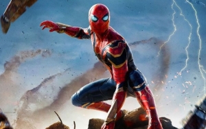 Viral Cosplayer Spider-Man Lincah Melompat dan Berguling di Stasiun Kereta Bawah Tanah Jadi Sorotan