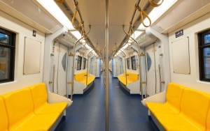 KRL Tak Lagi Atur Jarak Duduk, Ini yang Diterapkan KAI Agar Penumpang Tetap Jaga Prokes