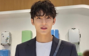 Mingyu SEVENTEEN Tuai Kontroversi Gara-Gara Serba Merah di Unggahan Baru