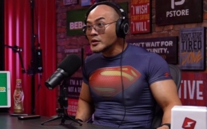 Deddy Corbuzier Sentil Crazy Rich Palsu Suka Pamer Naik Jet Pribadi, Fakta ini Bikin Melongo