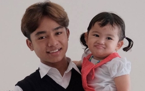 Betrand Peto Akting Jatuh dan Lututnya Berdarah, Reaksi Tak Terduga Thania Putri Onsu Bikin Terenyuh