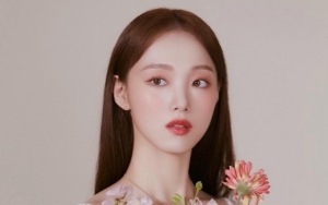 Unik Promosikan Drama Baru, 8 Potret Lee Sung Kyung Cantik Bergaya Glamor