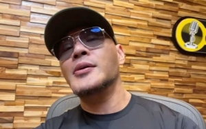 Deddy Corbuzier Bangga Pengasuh Azka Raih Gelar Sarjana