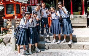 Aturan Kontroversi Terkait Gaya Rambut Hingga Pakaian Dalam Bagi Siswi Jepang Akhirnya Dihentikan