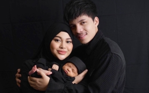 Atta Halilintar Pamer Foto Gemas Sang Putri Saat Tidur, Wajah Baby Ameena Disebut Mirip Sosok Ini