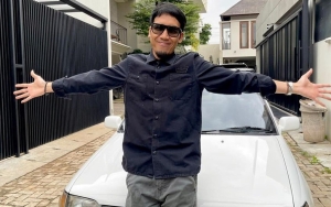 'Melas', Desta Lakukan Hal-hal Ini Seorang Diri di Hari Ulang Tahun