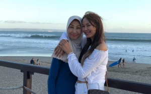 Kalina Oktarani Akhirnya Datang Menjenguk, Ekspresi Muram Sang Ibunda Jadi Perbincangan