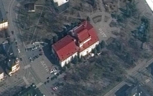 Rusia Bom Teater Tempat Ratusan Warga Mariupol Berlindung, Ada Tanda 'Anak-anak'