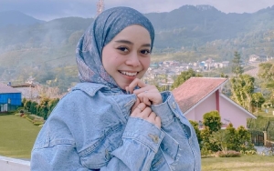 Karier Makin Bersinar, Lesty Kejora Borong Empat Piala Sekaligus di SCTV Music Awards 2022