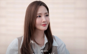 Bikin Penampilan Makin Elegan, Ini Harga Perhiasan Park Min Young di 'Forecasting Love and Weather'