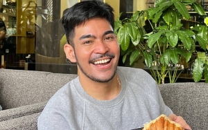 Robby Purba Malah Bikin Mewek Saat Rayakan 'Lulus' dari Covid-19 dengan Cara Ini