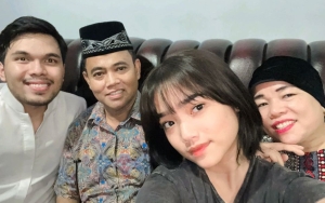 Fuji-Thariq Halilintar Berangkat Umrah Bareng Hari Ini, Oma Dewi dan Haji Faisal Antarkan Ke Bandara