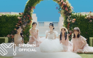 Red Velvet Masuk ke Dunia Opera Klasik di MV 'Feel My Rhythm', Cantiknya Bak Putri Bangsawan