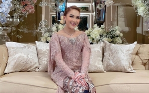 Isu Dikritik MUI, Ayu Ting Ting Emosi Dikira Umbar Status Janda Seksi?