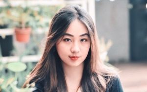 Spill Masa Lalu Indra Kenz, Susyen Regina Pamer Momen Liburan Dalam 10 Potret Ini