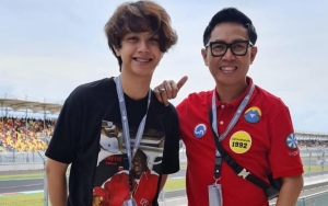 Begini Reaksi Putra Eko Patrio Usai Disebut Mirip Bule Hingga Dikira Pembalap MotoGP