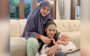 Akhirnya Bertemu Baby Ameena, KD Bocorkan Raul Lemos Minta Dipanggil Ini ke Sang Cucu