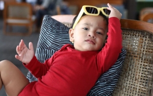 Ikuti Jejak Haji Faisal, Gala Anak Vanessa Angel Ramah Sapa Wartawan Bikin Kagum