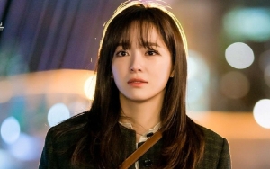 Bikin Pemirsa Gemas, Begini Cara Kim Sejeong Akting Imut di 'Business Proposal'