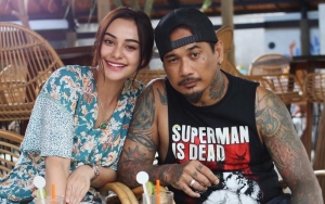 Curhat Nora Alexandra Harga Dirinya Diinjak-Injak Jerinx: Ngambil Anak Orang Dinikahi Buat Apa Sih?