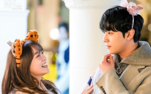 Ahn Hyo Seop dan Kim Sejeong Gagal Mesra Kepergok Kakek di 'Business Proposal' Bikin Makin Geregetan