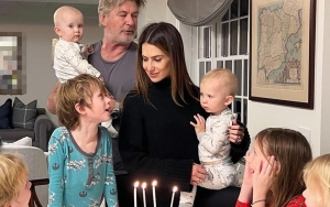 Alec Baldwin Umumkan Hilaria Sang Istri Hamil Anak Ketujuh