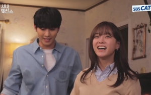 Kim Sejeong Menyesal Tak Lihat Ahn Hyo Seop Buka Baju di 'Business Proposal'